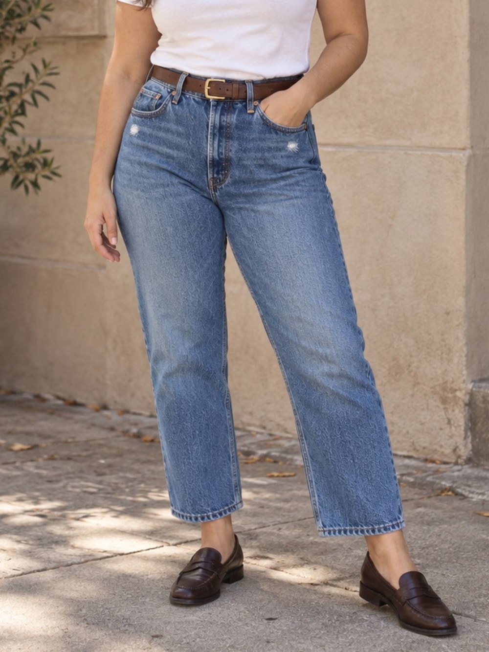 Levi’s 501 Original W32 L26 Blue Distressed Cropped Jeans Button Fly Minimalist